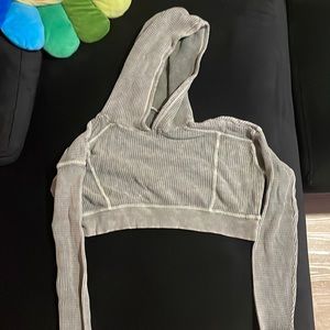 Cropped ribbed sweater